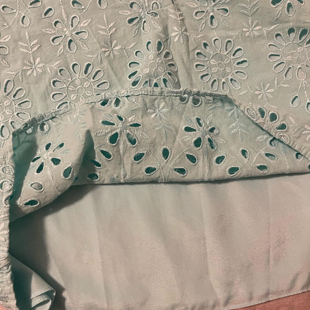 Perfect Condition Jcrew Eyelet Blouse Size Small - image 4